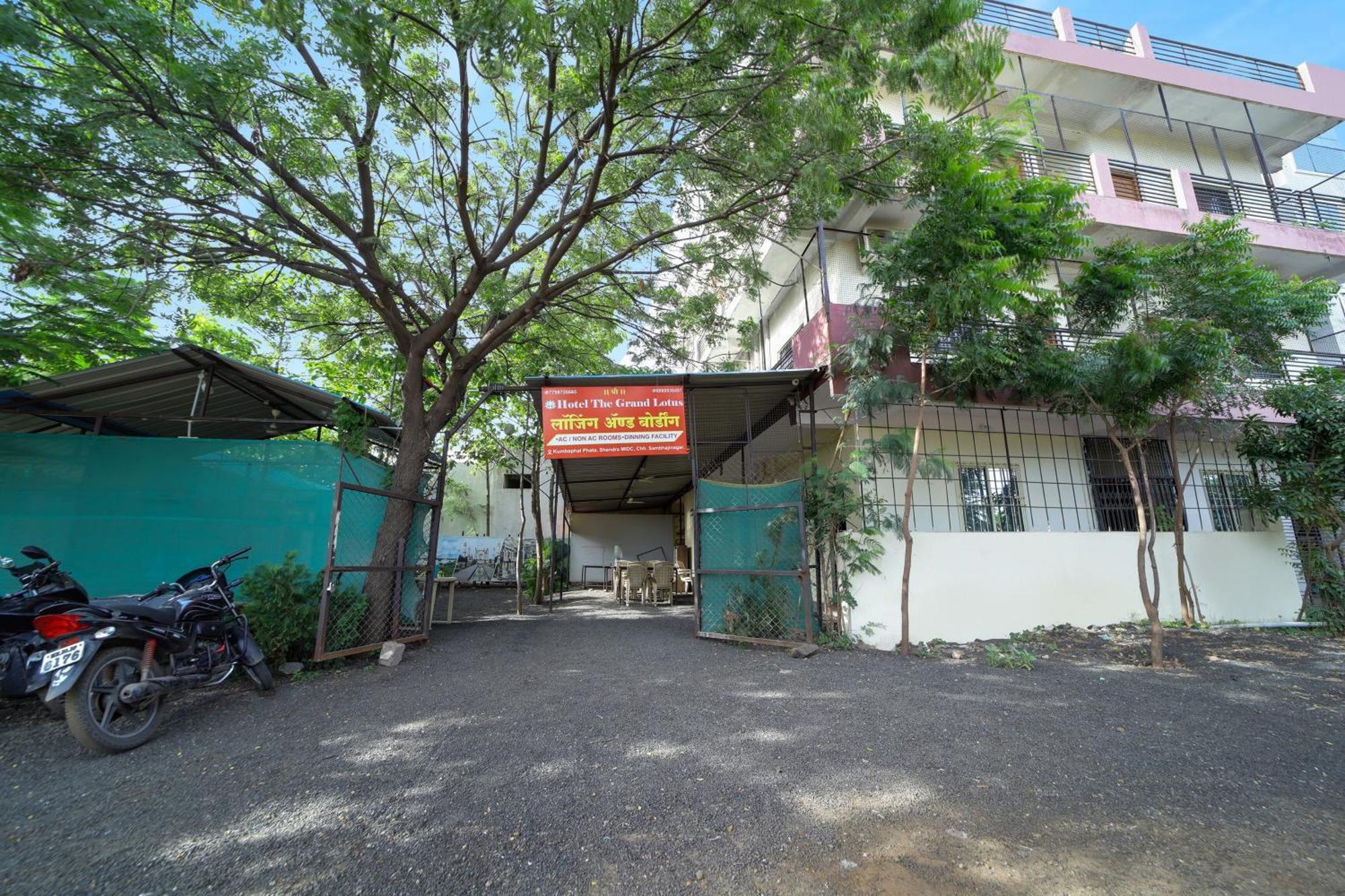 Oyo Flagship Hotel The Grand Lotus Aurangabad  Exterior photo
